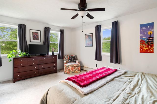 8 Hunting Ridge Lane, Milton, VT 05468