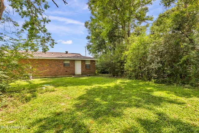 23027 Indian Ridge Road, Picayune, MS 39466