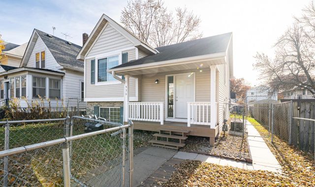 936 Thomas Avenue, Saint Paul, MN 55104