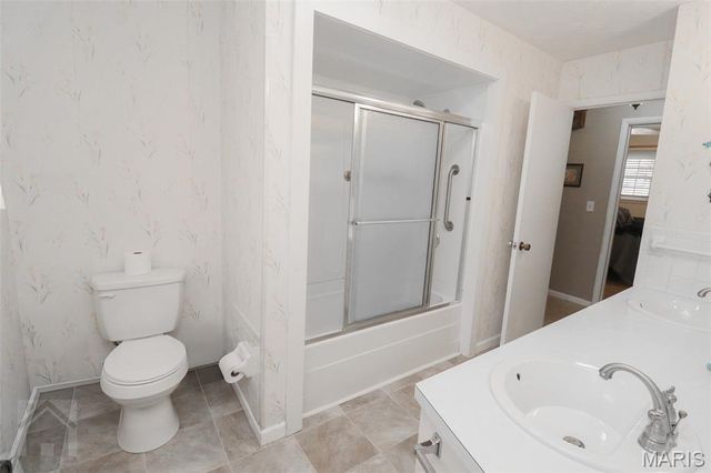 32 Barkley Drive, Waynesville, MO 65583