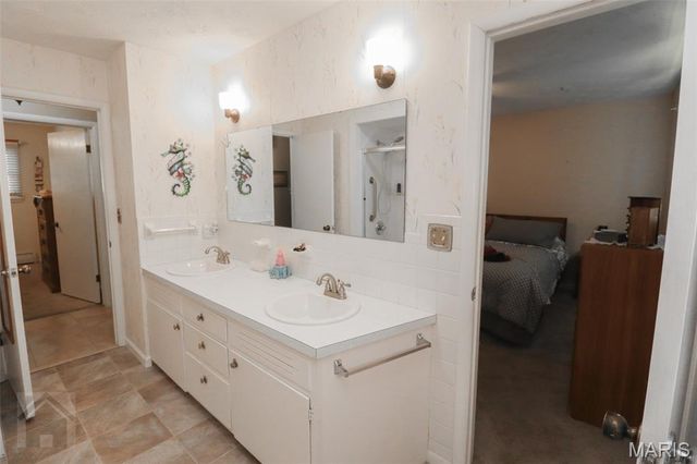 32 Barkley Drive, Waynesville, MO 65583