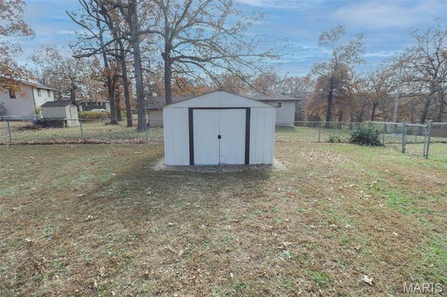 32 Barkley Drive, Waynesville, MO 65583