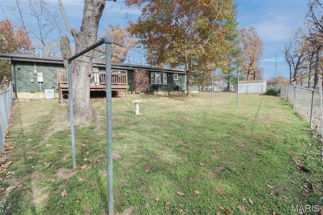 32 Barkley Drive, Waynesville, MO 65583