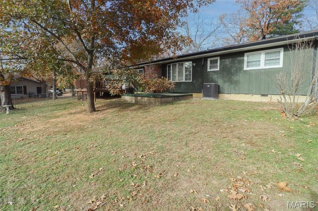 32 Barkley Drive, Waynesville, MO 65583