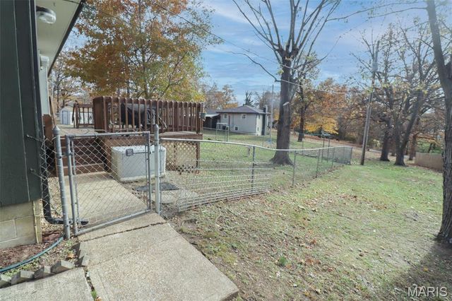 32 Barkley Drive, Waynesville, MO 65583