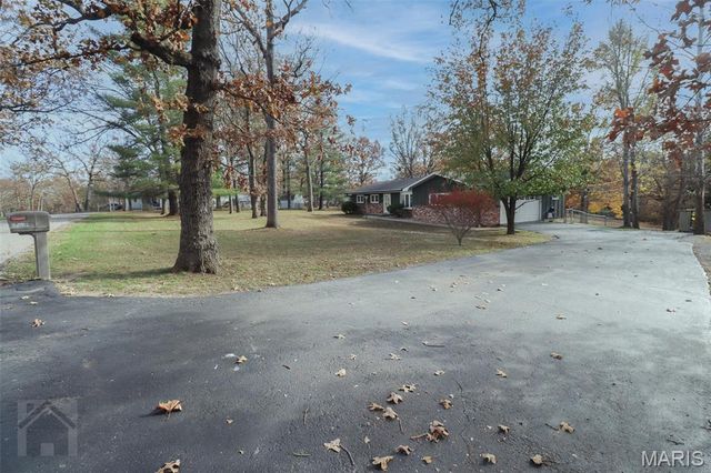 32 Barkley Drive, Waynesville, MO 65583