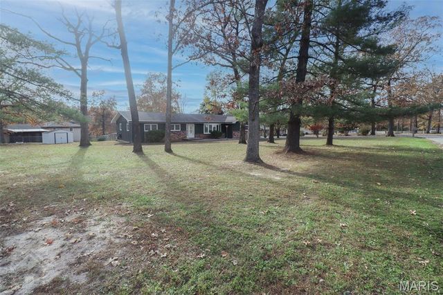 32 Barkley Drive, Waynesville, MO 65583