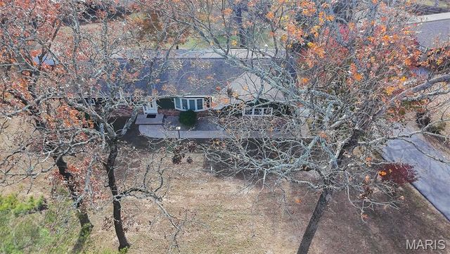 32 Barkley Drive, Waynesville, MO 65583