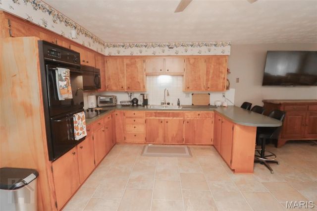 32 Barkley Drive, Waynesville, MO 65583