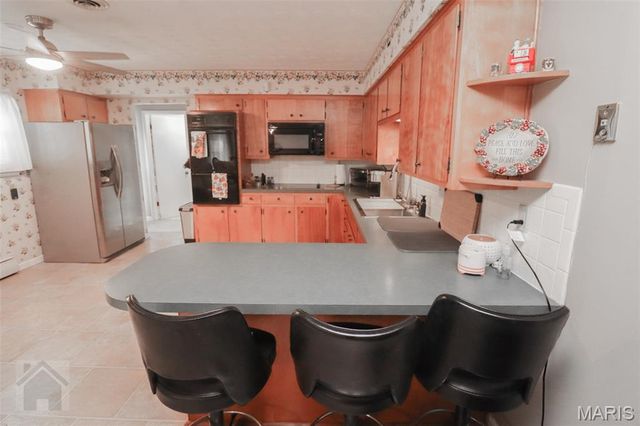 32 Barkley Drive, Waynesville, MO 65583