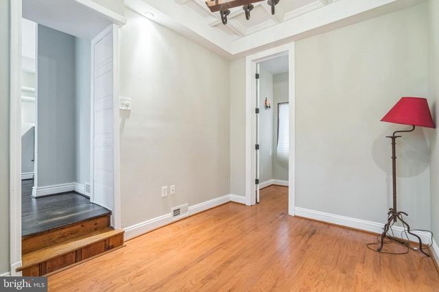2504 PARKVIEW RD, Baltimore, MD 21207