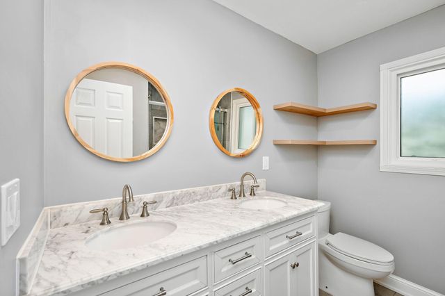 4017 Mica Trail, Eagan, MN 55122