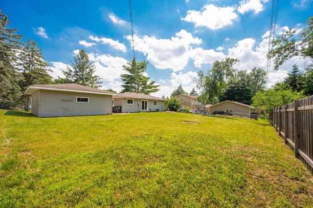 4017 Mica Trail, Eagan, MN 55122