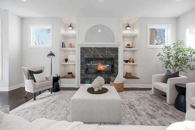 2803 W 73rd Terrace, Prairie Village, KS 66208