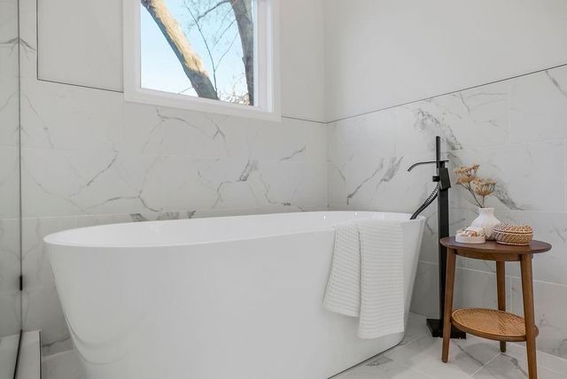 2803 W 73rd Terrace, Prairie Village, KS 66208