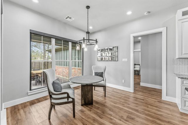 104 Noah Ct, Huntsville, TX 77320