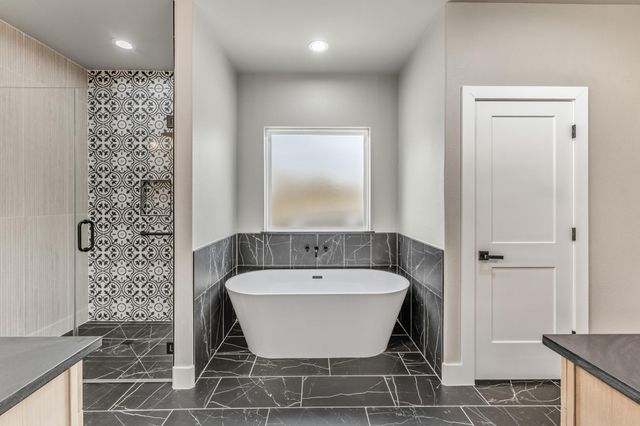 104 Noah Ct, Huntsville, TX 77320