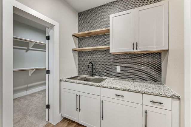 104 Noah Ct, Huntsville, TX 77320