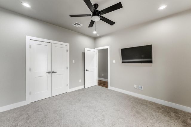 104 Noah Ct, Huntsville, TX 77320