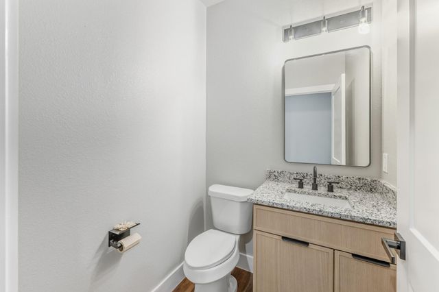 104 Noah Ct, Huntsville, TX 77320