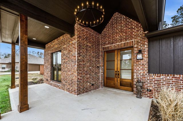 104 Noah Ct, Huntsville, TX 77320