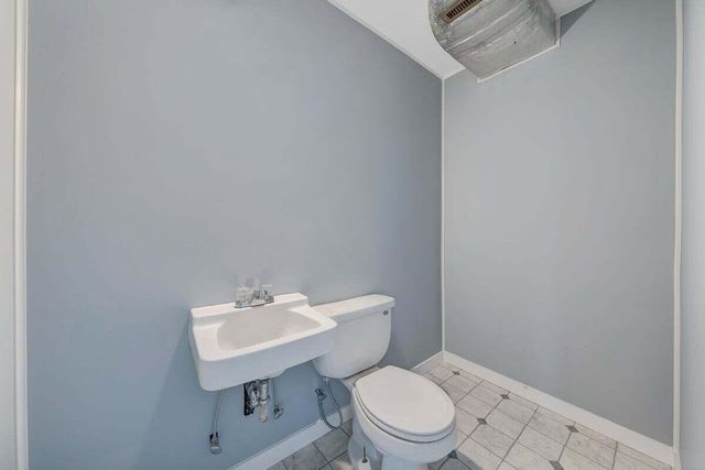 801 Bedford RD, Vinton, VA 24179