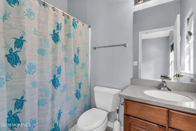 43 Watts Avenue, Barnegat, NJ 08005