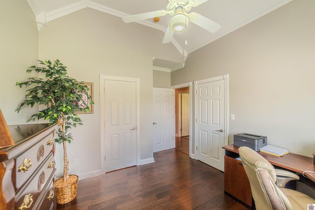 110 Peppers Mill Drive, Paducah, KY 42001