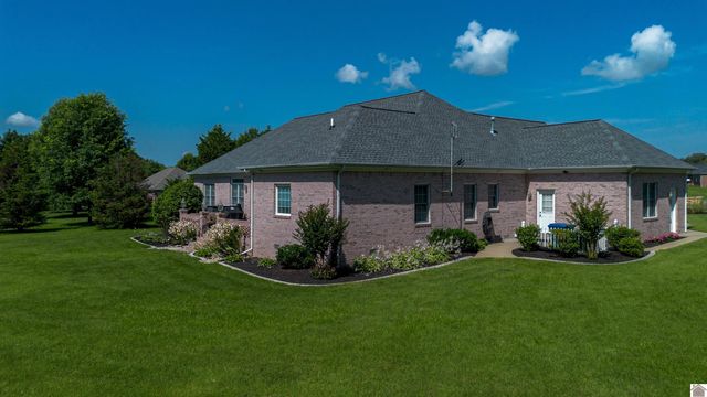 110 Peppers Mill Drive, Paducah, KY 42001