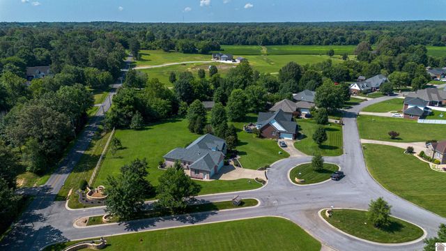 110 Peppers Mill Drive, Paducah, KY 42001