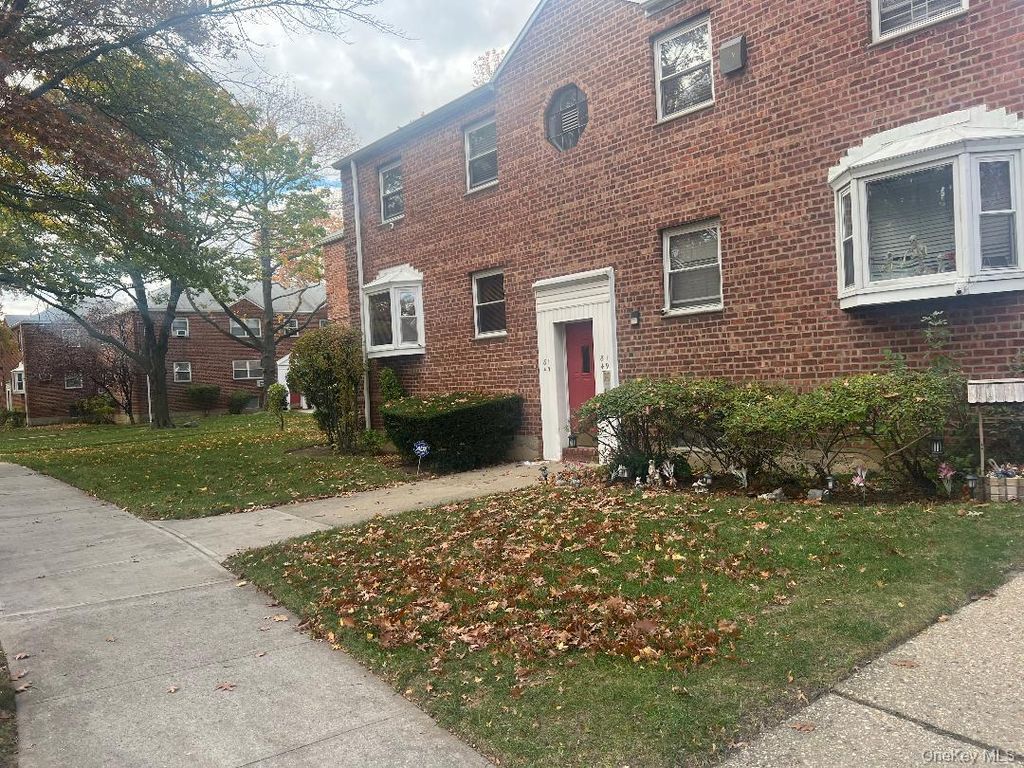 81-49 156 Avenue 2R, Howard Beach, NY 11414