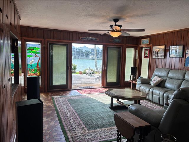 173 DEVON DRIVE, Clearwater Beach, FL 33767