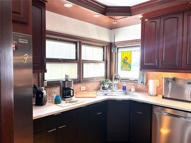 173 DEVON DRIVE, Clearwater Beach, FL 33767