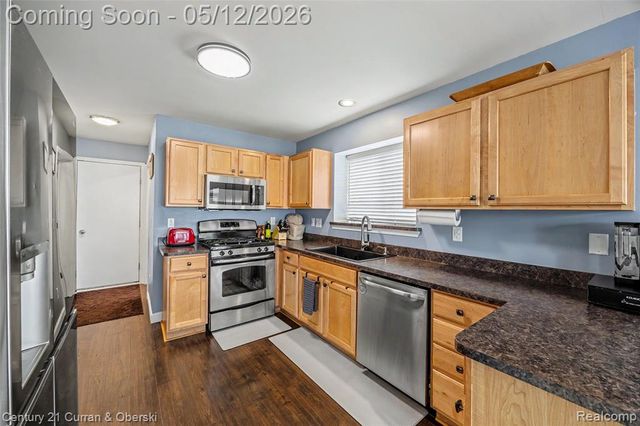 36711 Truman Street, New Baltimore, MI 48047