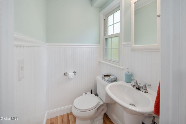 2127 McClellan Street, Niskayuna, NY 12309