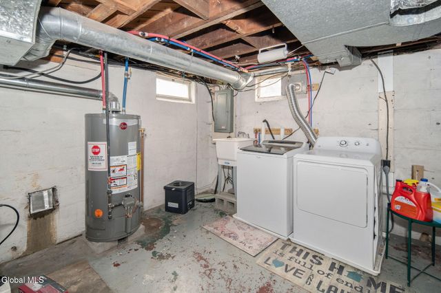 2127 McClellan Street, Niskayuna, NY 12309