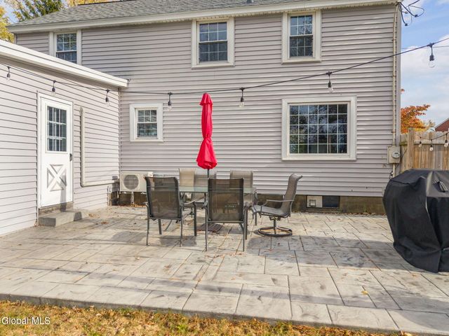 2127 McClellan Street, Niskayuna, NY 12309