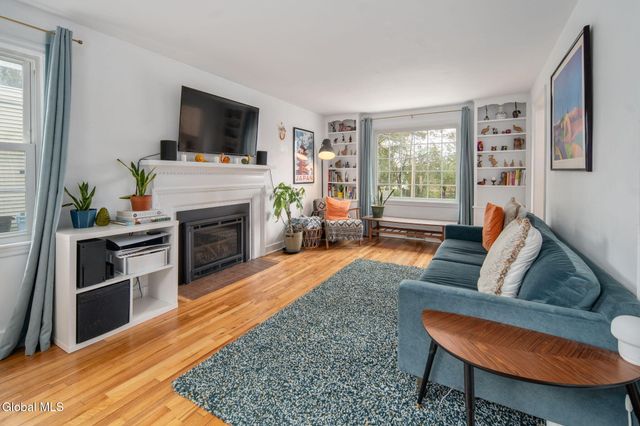 2127 McClellan Street, Niskayuna, NY 12309