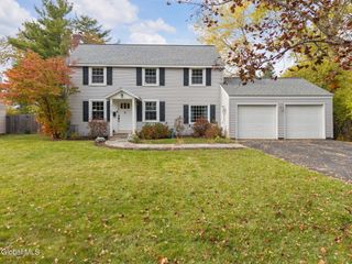 2127 McClellan Street, Niskayuna, NY 12309