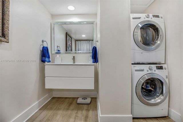 5600 Collins Ave 16B, Miami Beach, FL 33140