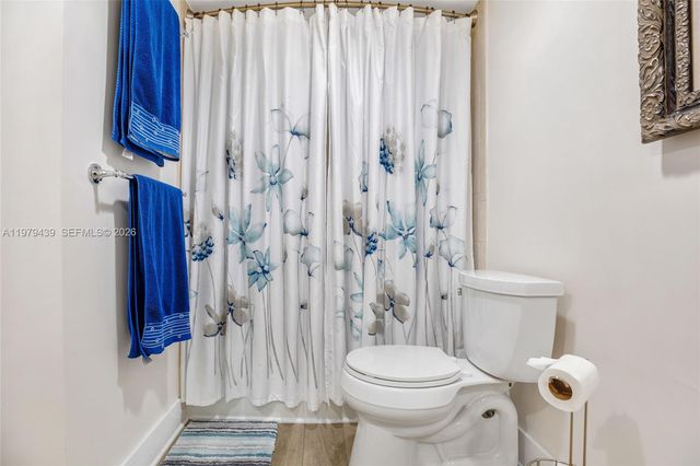 5600 Collins Ave 16B, Miami Beach, FL 33140