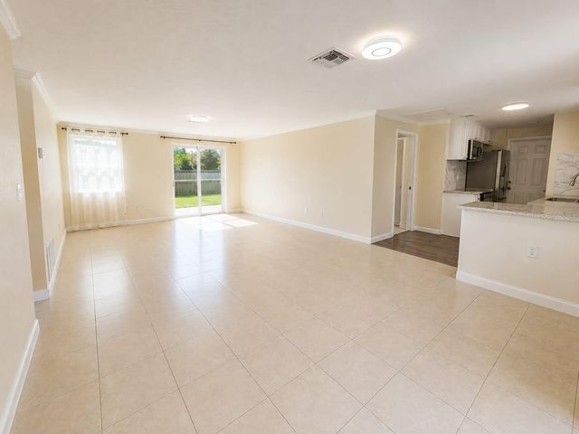 14490 SW 41ST AVENUE ROAD, Ocala, FL 34473