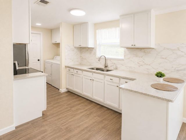 14490 SW 41ST AVENUE ROAD, Ocala, FL 34473