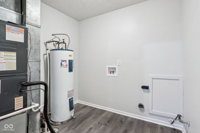 12250 Longstraw Drive, Indianapolis, IN 46236