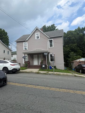 98 Oak Street 96-98, Walden, NY 12586
