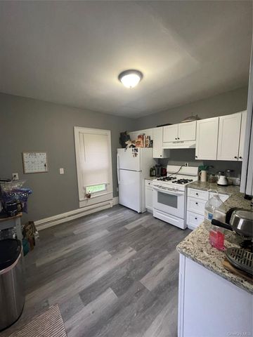 98 Oak Street 96-98, Walden, NY 12586
