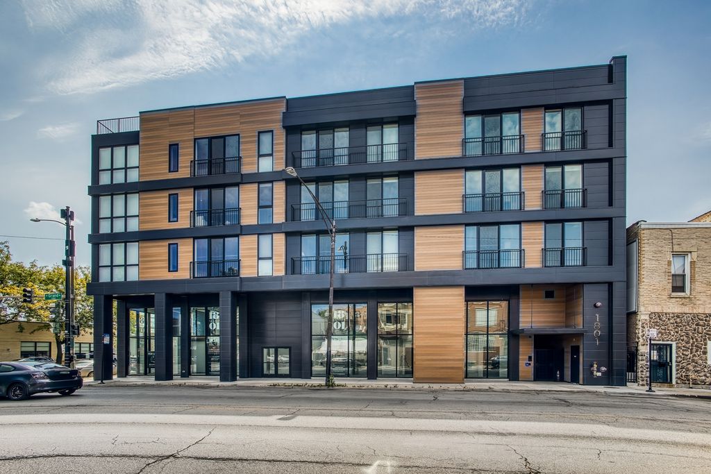 1801 W Grand Avenue 201, Chicago, IL 60622