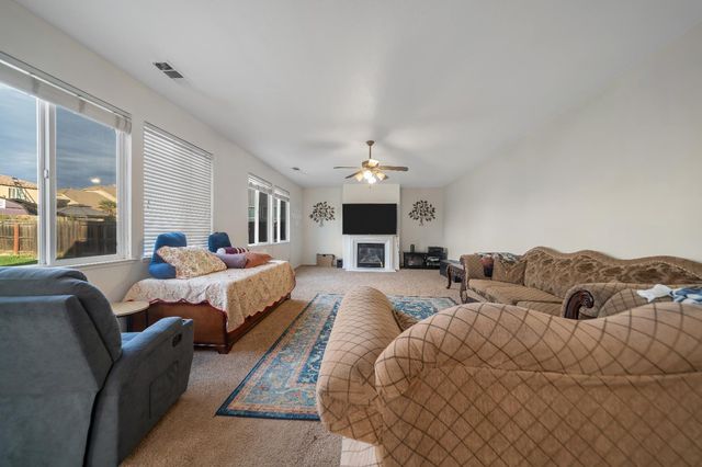 2841 BLUE OAK Ct, Turlock, CA 95382