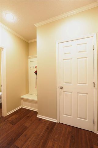 20756 W 121 Street, Olathe, KS 66061