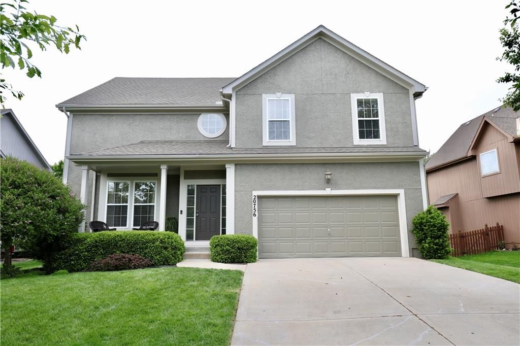 20756 W 121 Street, Olathe, KS 66061